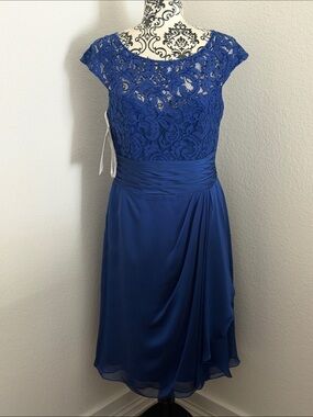 Jade by Jasmine Cap-Sleeve Lace Bodice Royal Blue Dress size 8 still has tags